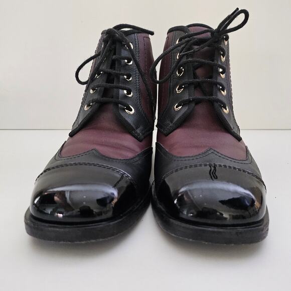 Chanel Burgundy/Black CC Cap Toe Ankle Boots Size US 7.5 /  EU 37.5 - Picture 4 of 8